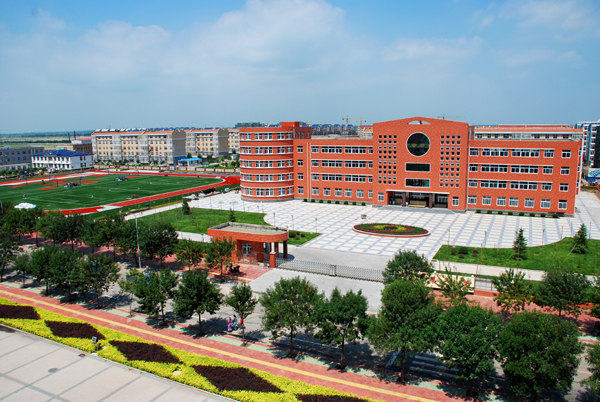 唐山海港經(jīng)濟(jì)開發(fā)區(qū)上半年簽約項(xiàng)目超百個