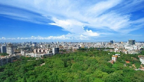 青島造濱海新城 成功摘"國(guó)家森林城市"桂冠