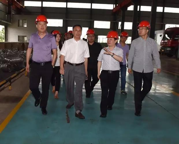 我院副院長一行赴婁底市雙峰經開區調研