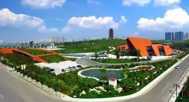 莒南經(jīng)濟(jì)開(kāi)發(fā)區(qū) “四嚴(yán)格”抓安全生產(chǎn) “四提高”促轉(zhuǎn)型升級(jí)