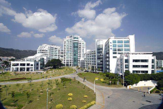 廈門火炬高新區(qū)掀起學(xué)習宣傳貫徹黨的十九大精神熱潮