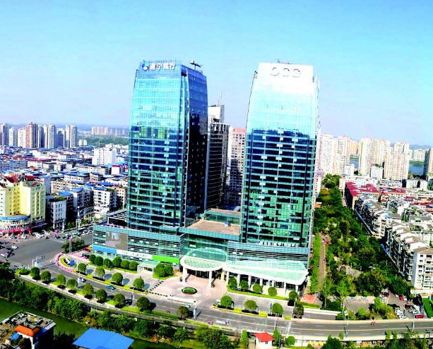 遂寧經(jīng)開區(qū)建設(shè)現(xiàn)代產(chǎn)業(yè)城 沖刺全國(guó)百?gòu)?qiáng)經(jīng)開區(qū)